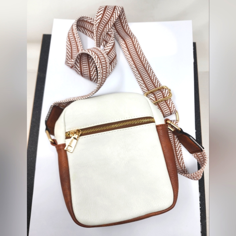 New Crossbody Bag Sturdy‎ Travel Bag with Zippers Durable Strap